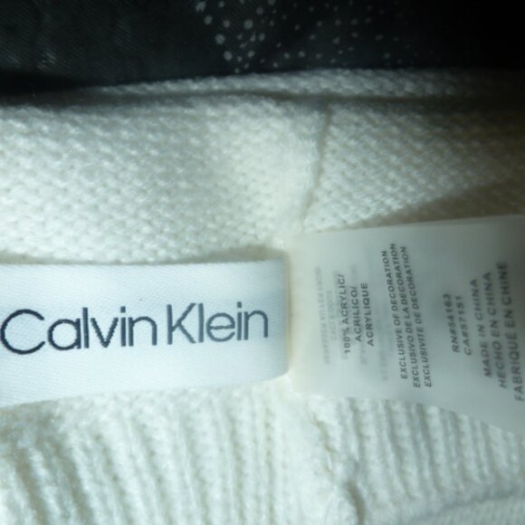 CALVIN KLEIN "Super Soft" White Knitted Beanie - Picture 7 of 9